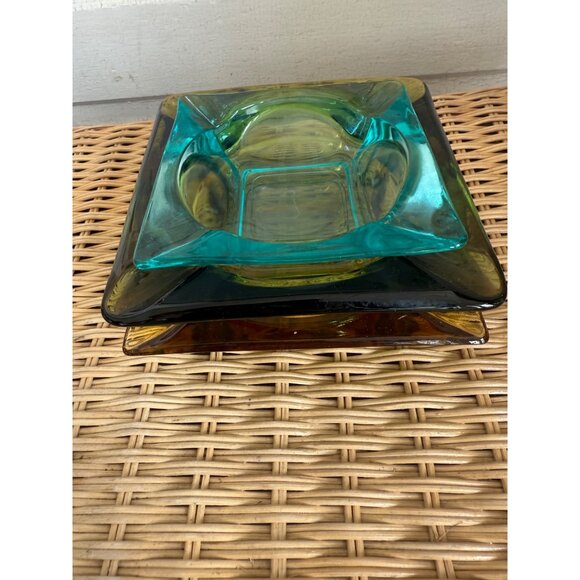 Vintage MCM lot 3 Glass Ashtrays Stacking Blue/Green/Amber - Picture 8 of 11